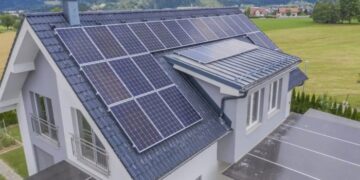 Installation of Energy-Efficient Roofs in Long Beach